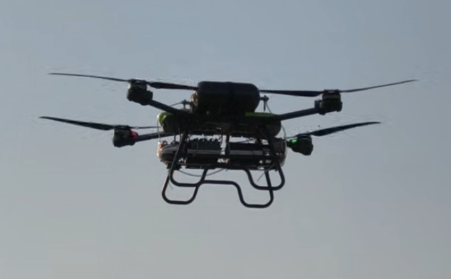 营佳信息电气自主研制阴极闭式空冷燃料电池用于百公斤级氢能无人机成功飞行，，，为低空经济注入绿色强 “芯” 动力